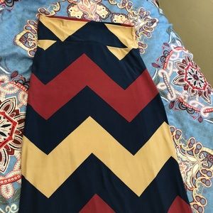 super soft chevron maxi skirt